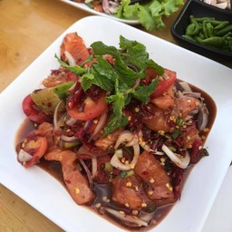 ตำแซลมอลสด