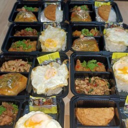 นิ่มอิ่มจุกบะหมี่เกี๊ยว ซอยตัน