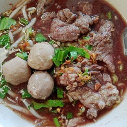 ก๋วยเตี๋ยวเนื้อวัว