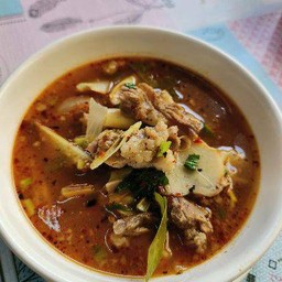 ต้มแซ่บเนื้อเปื่อย