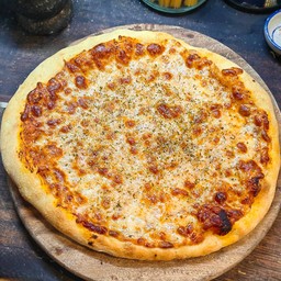 พิซซ่าหน้าชีสล้วน มังสวิรัติ