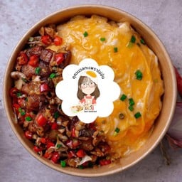 คุณนวลกะเพราไข่ข้น-khunnaunkapraokhaikhon