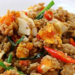 ข้าวหมูสับผัดไข่เค็ม