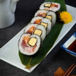 Yuufuku Japanese Food -รพ.นวเวช