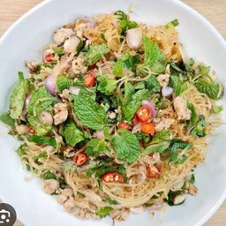 ลาบวุ้นเส้น