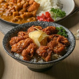 ข้าวหน้าไก่ทอดซอสเทอริยากิ