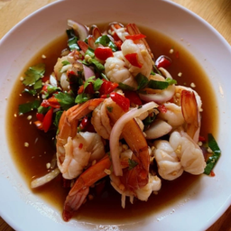 ยำกุ้งสุก 