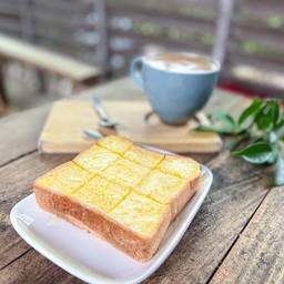 ปังปิ้งเนยนม 🍞