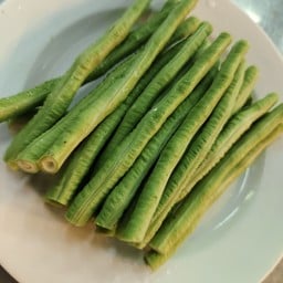 ถั่วฝักยาว