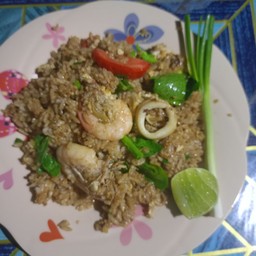 ข้าวผัดทะเล