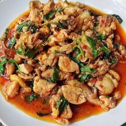 กะเพราไก่ (กับข้าว)