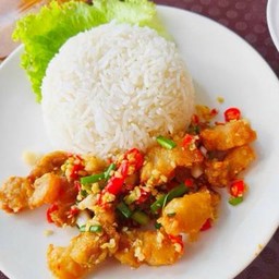 ข้าวสามชั้นคั่วพริกเกลือ