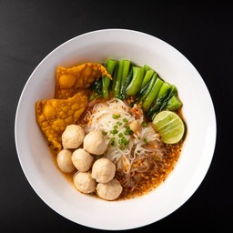 ก๋วยเตี๋ยวลูกชิ้น