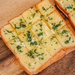 ขนมปังกระเทียม