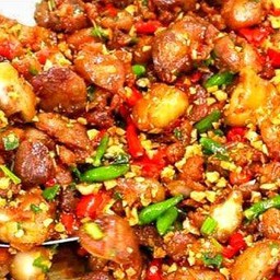 ไก่คั่วพริกเกลือ ราดข้าว
