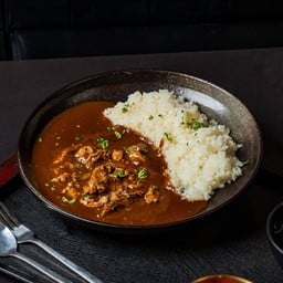 ข้าวเเกงกะหรี่เนื้อสไลด์