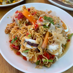 ยำมาม่ารวมมิตร