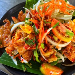 ยำไข่ดาว