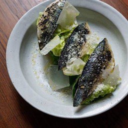 Salad Caesar Mackerel