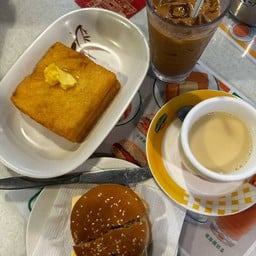 Lan Fong Yuen 蘭芳園