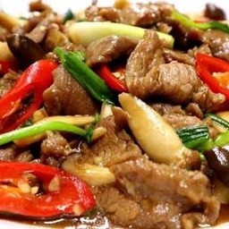 เนื้อผัดน้ำมันหอย