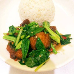 ข้าวคะน้าปลานิล