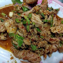 น้ำตกเนื้อ ติดมัน