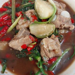 แกงอ่อมกระดูกหมู