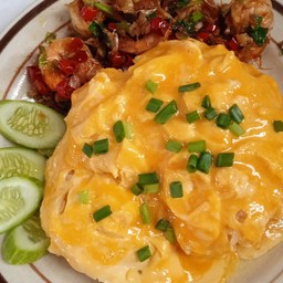 ข้าวไข่ข้นกุ้งคั่วพริกเกลือ(ไข่ไก่2ใบ)