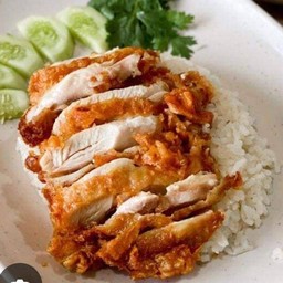 ข้าวมันไก่ทอด