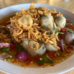 ยำหอยนางรมสด