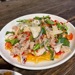 ยำเส้นแก้ว