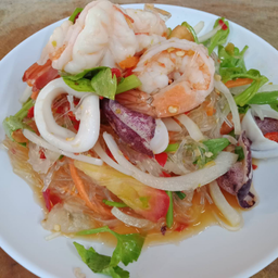 ยำวุ้นเส้นทะเลรวมมิตร.