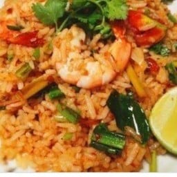 ข้าวผัดต้มยำ