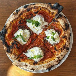 Pizza Anchovy & Stracciatella