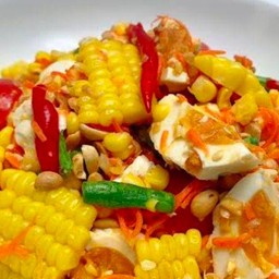 ตำข้าวโพดไข่เค็ม