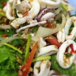 ยำปลาหมึก