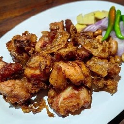 แหนมซี่โครง หมู ทอด