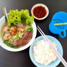 อาอ้วนต้มเลือดหมู
