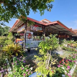 อาหารตามสั่ง ครัวคุณกบ ก๋วยเตี๋ยวไก่ตุ๋น