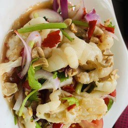 ยำเล็บมือนาง