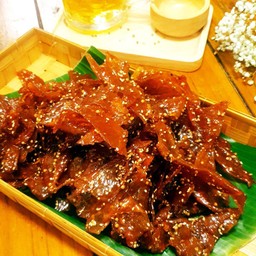 หมูสวรรค์งา+เม็ดผักชี (รสชาติออกหวานเค็ม)100กรับ