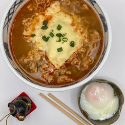 มาม่าไทยใส่เครื่อง+ชีส+หมูสับ