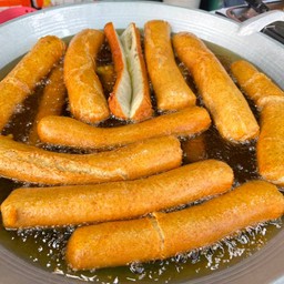 ปลาเส้นทอด ตลาดสำเภาทอง