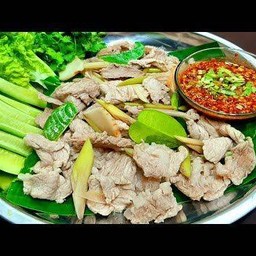 ลวกจิ้มเนื้อ + ริ้วขาว