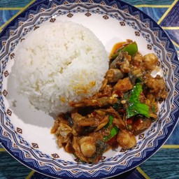 ผัดเผ็ดกบ
