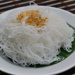 เส้นหมี่ลวก