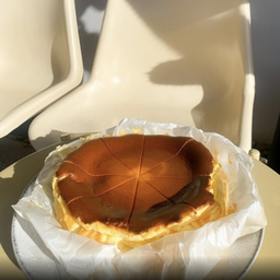 Basque burn cheesecake