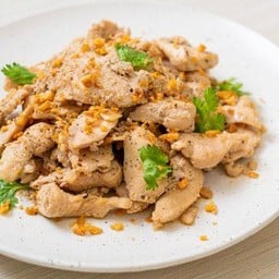 ไก่กระเทียม ราดข้าว