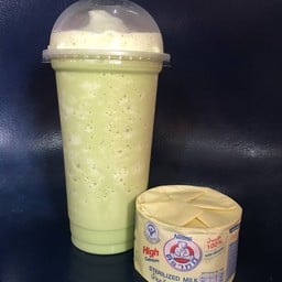 นมหมีปั่นชาเขียว